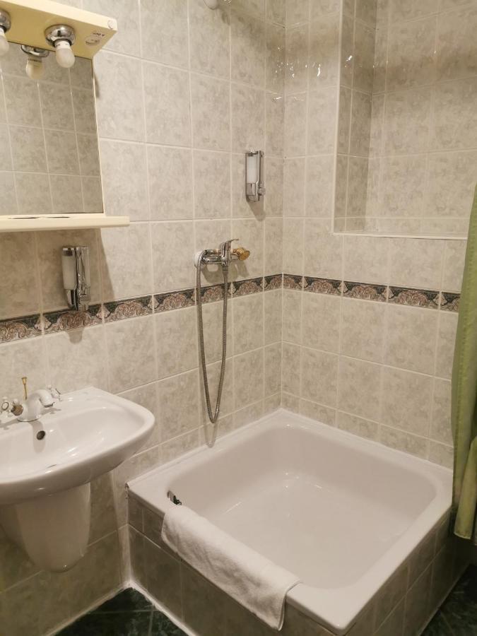 River Star Hotel 프라하 외부 사진